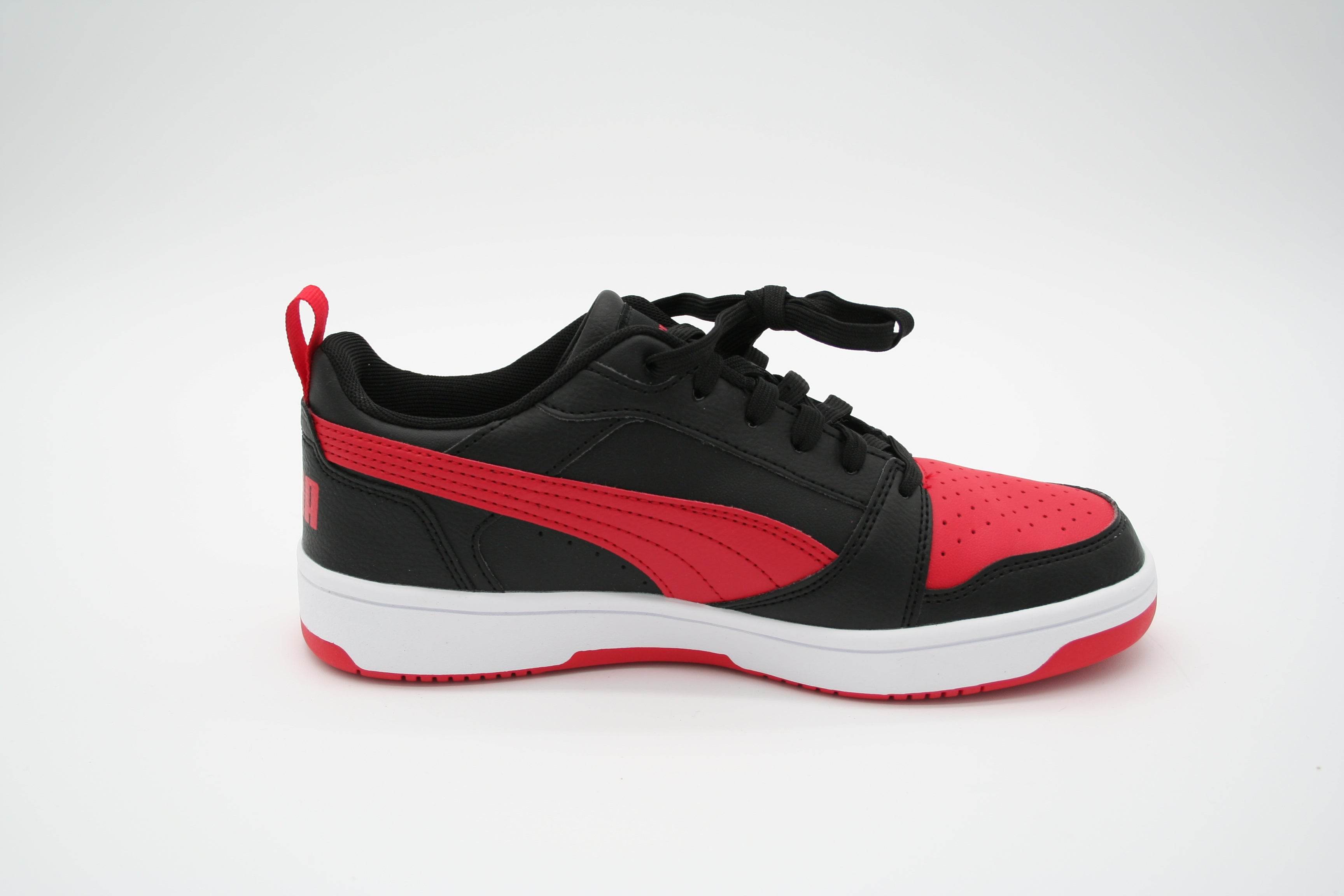 PUMA Rebound V6 Lo - Baskets garçons - Noir et rouge - Pointure 38 - Maléo